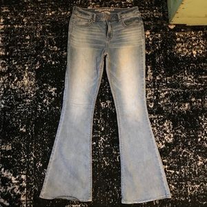 American Eagle Hi Rise Artist